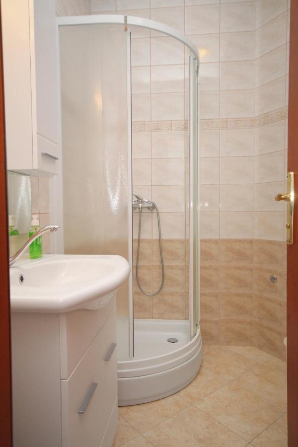 Apartments And Rooms With Parking Space Njivice, Krk - 5458 Luaran gambar