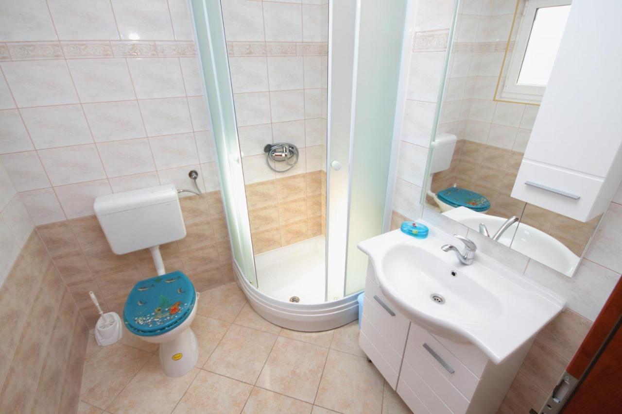 Apartments And Rooms With Parking Space Njivice, Krk - 5458 Luaran gambar
