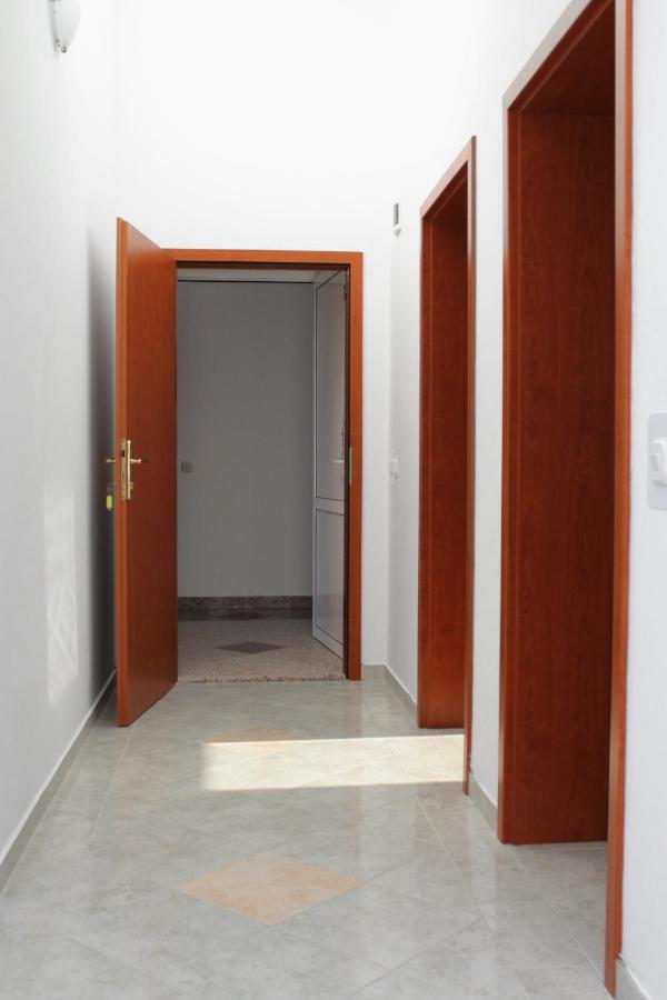 Apartments And Rooms With Parking Space Njivice, Krk - 5458 Luaran gambar