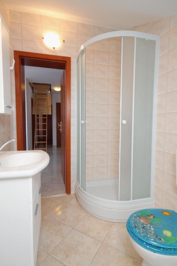Apartments And Rooms With Parking Space Njivice, Krk - 5458 Luaran gambar