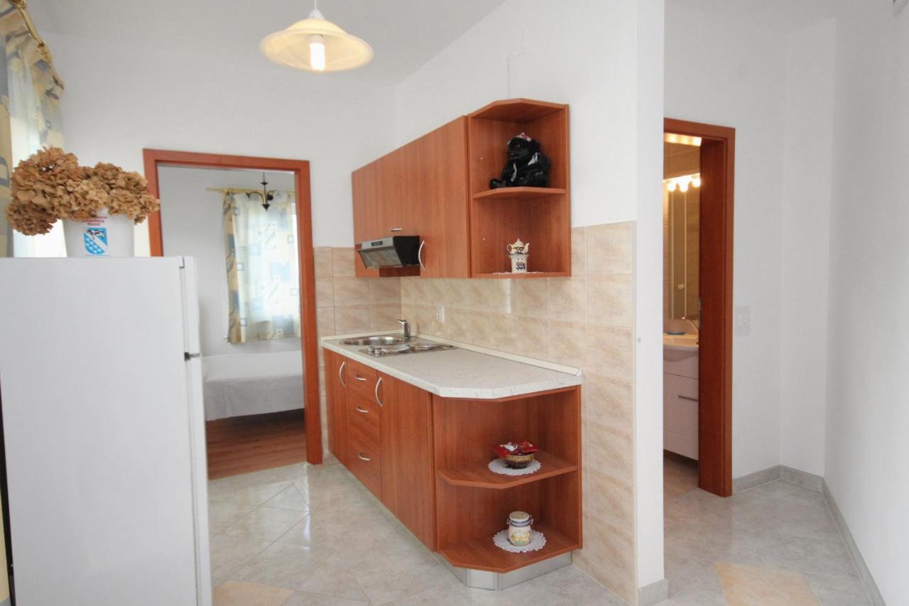 Apartments And Rooms With Parking Space Njivice, Krk - 5458 Luaran gambar