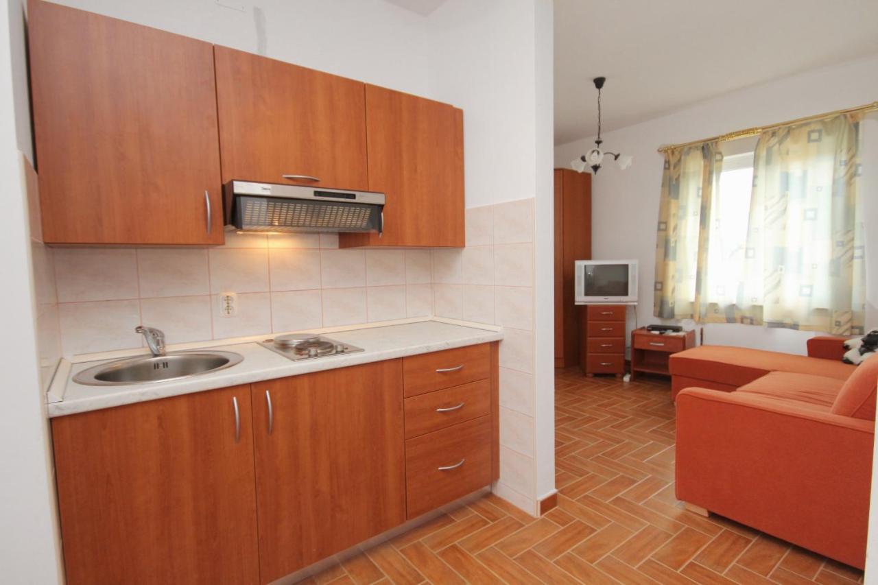 Apartments And Rooms With Parking Space Njivice, Krk - 5458 Luaran gambar