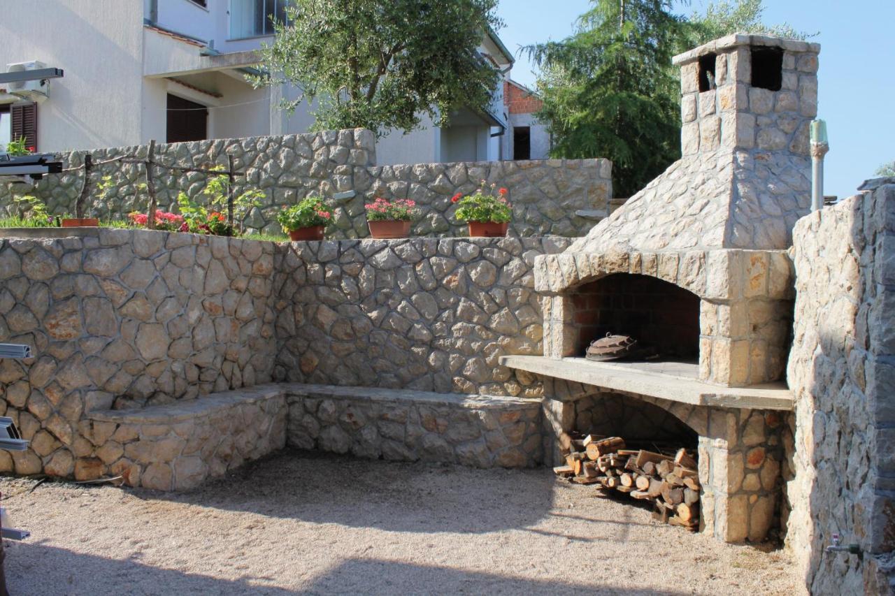 Apartments And Rooms With Parking Space Njivice, Krk - 5458 Luaran gambar