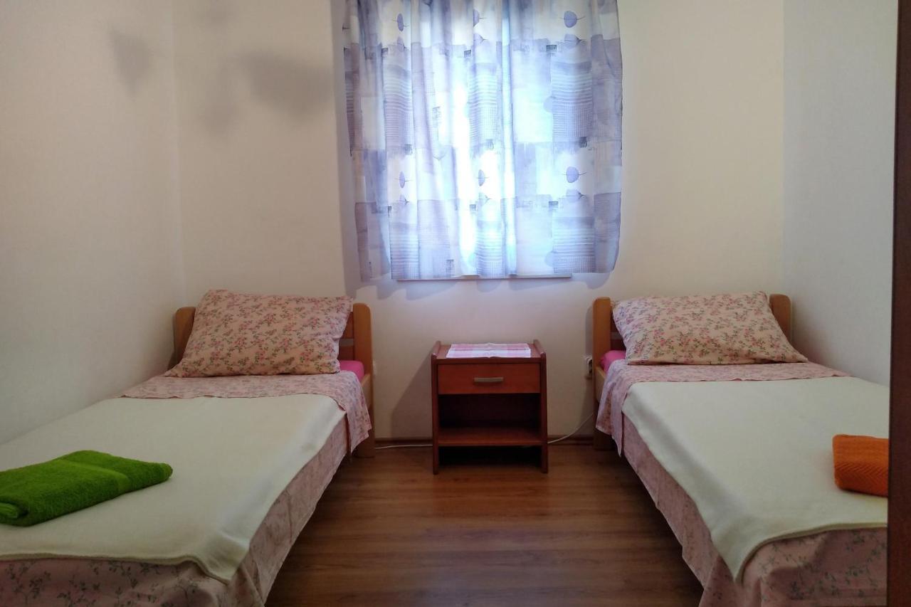 Apartments And Rooms With Parking Space Njivice, Krk - 5458 Luaran gambar